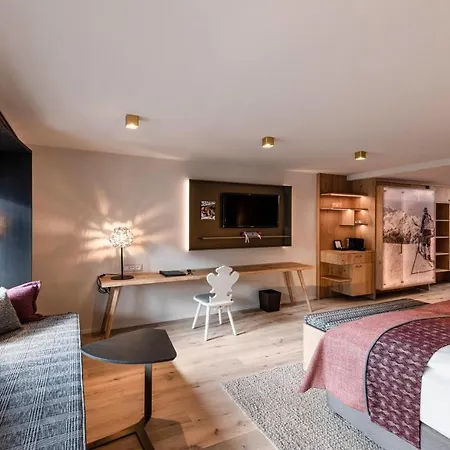 Hotel Eva,village 4*